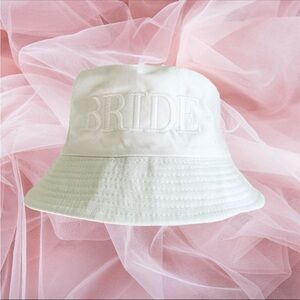 NWOT White Bride Bucket Hat